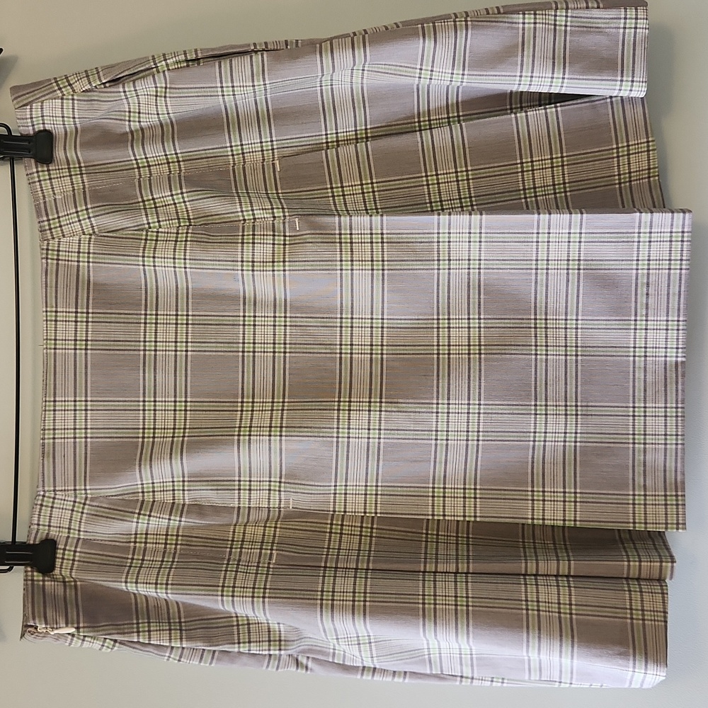 Plaid Button-Front Pleated Skort – Preppy Athletic Style - Picture 2 of 11